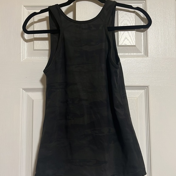 Lululemon Camo Print Tank Top - Picture 4 of 5